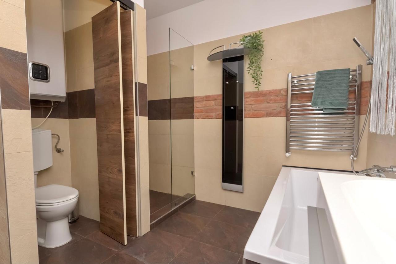 Nightingale Luxury Apartment บูดาเปสต์ ภายนอก รูปภาพ