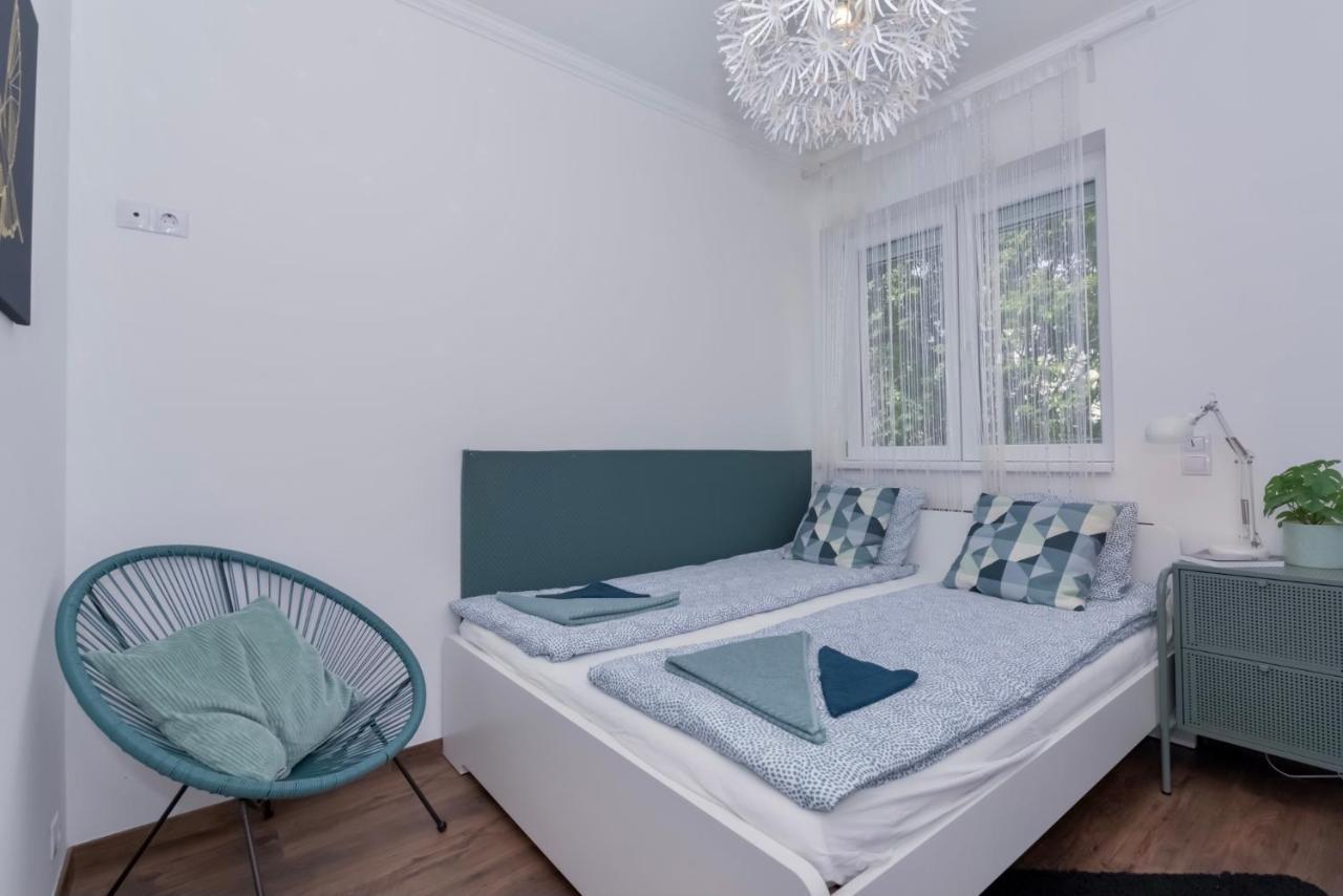 Nightingale Luxury Apartment บูดาเปสต์ ภายนอก รูปภาพ