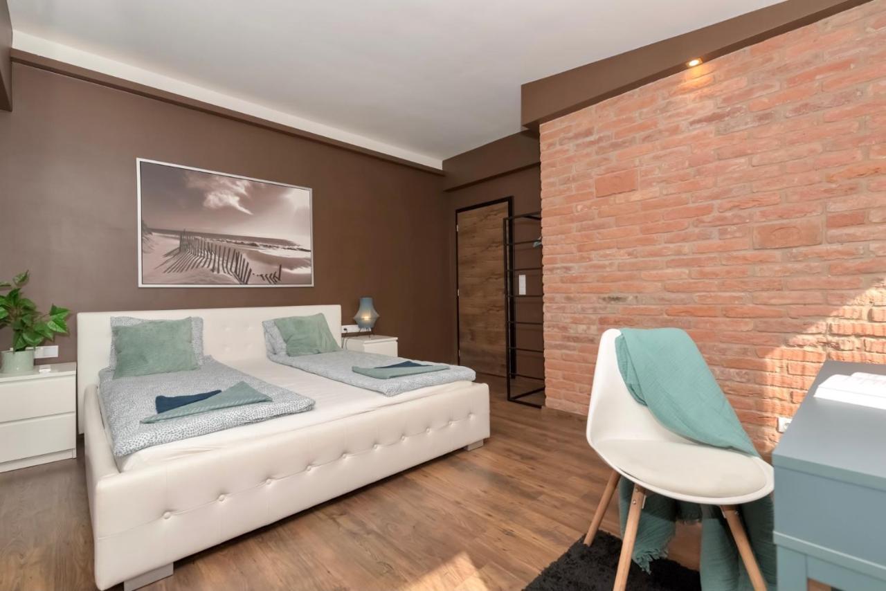 Nightingale Luxury Apartment บูดาเปสต์ ภายนอก รูปภาพ