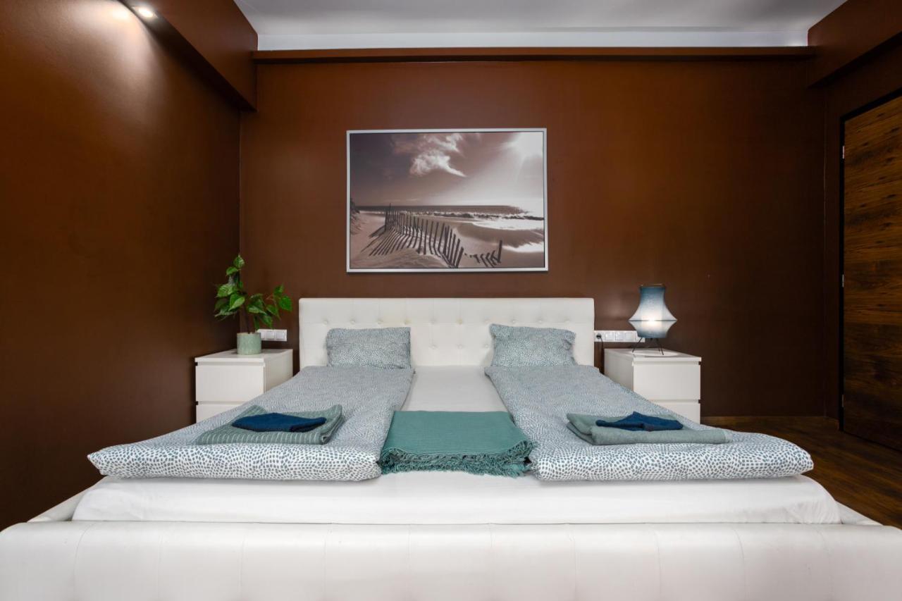 Nightingale Luxury Apartment บูดาเปสต์ ภายนอก รูปภาพ