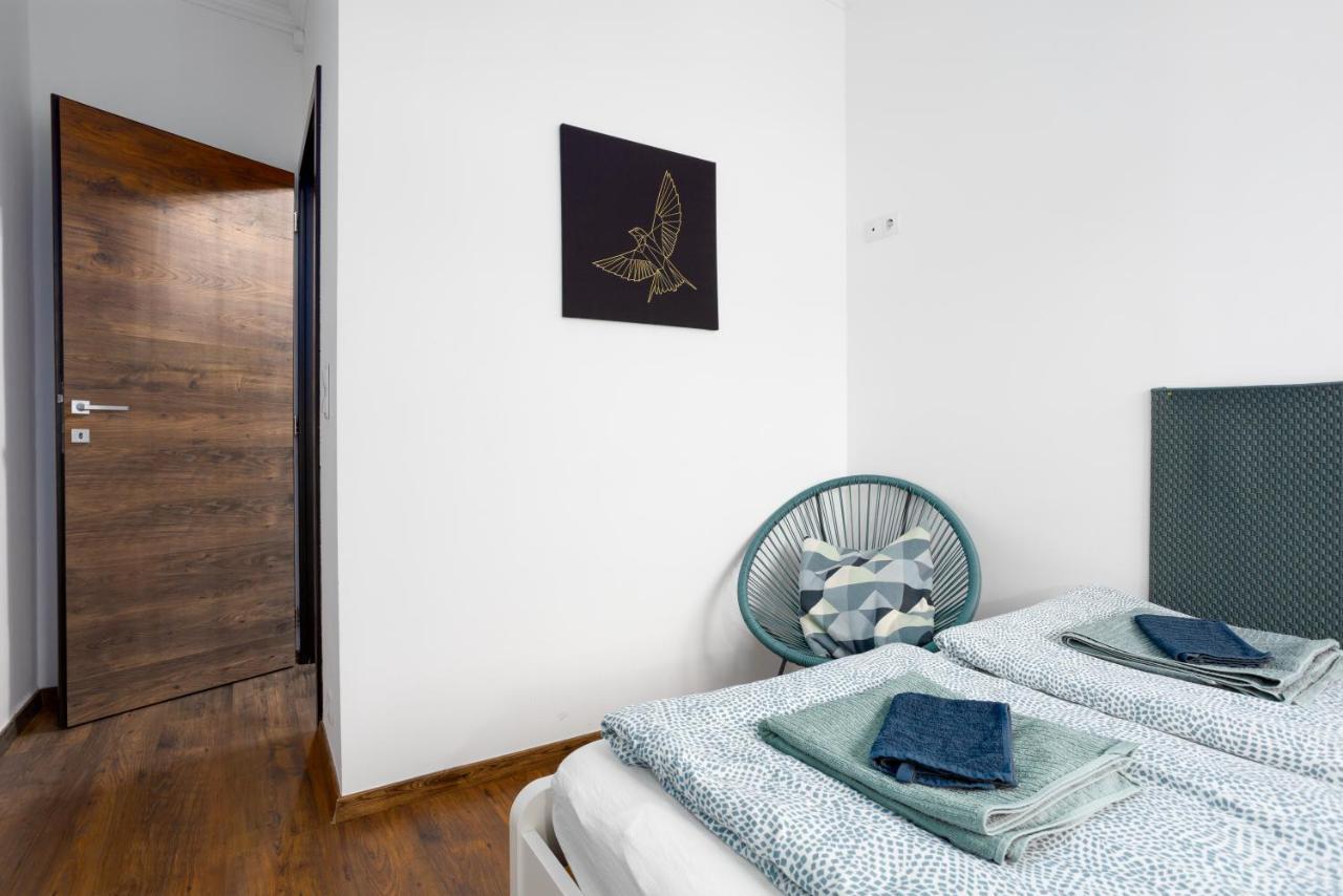 Nightingale Luxury Apartment บูดาเปสต์ ภายนอก รูปภาพ